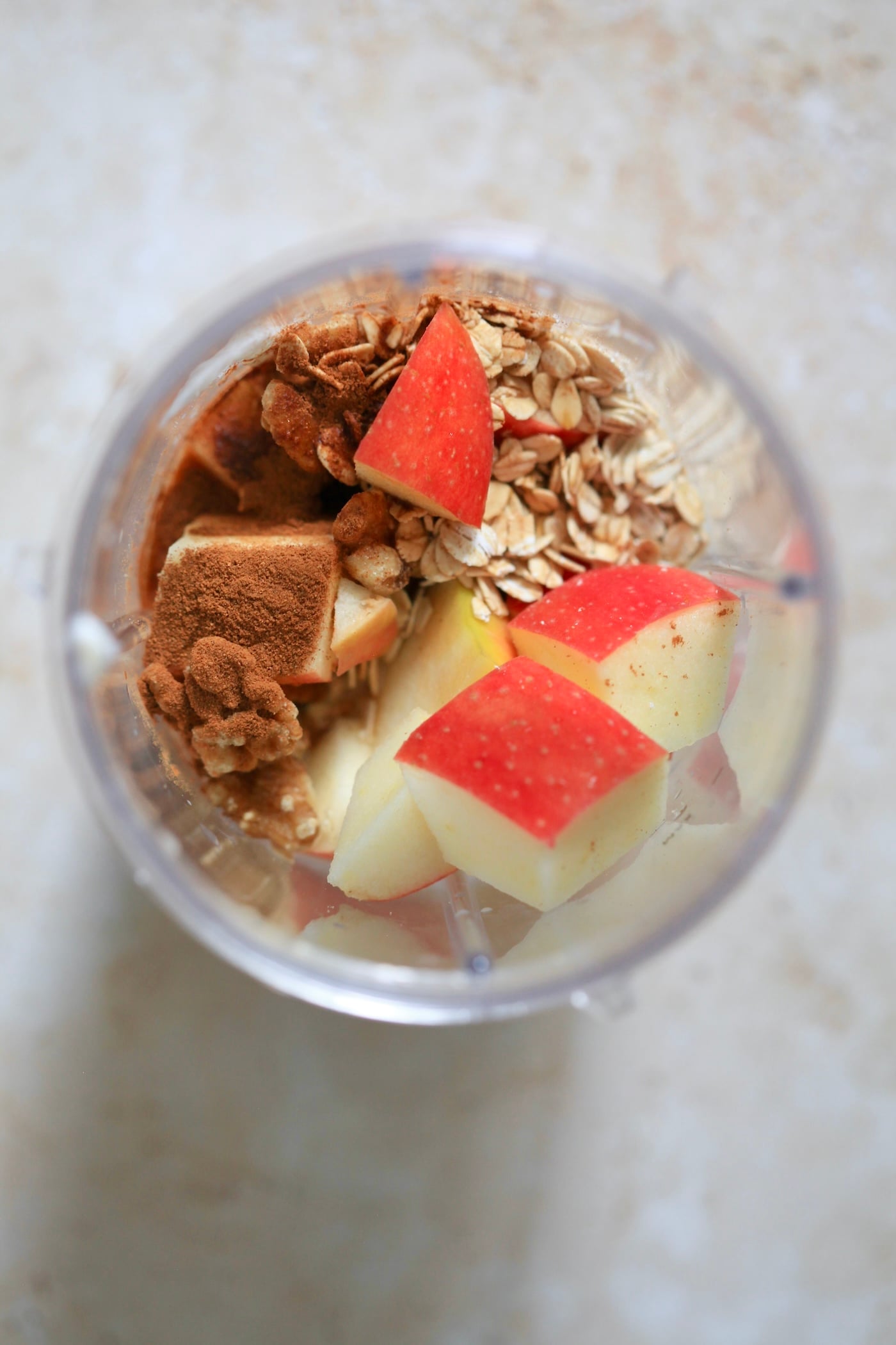 apple and oats in blender