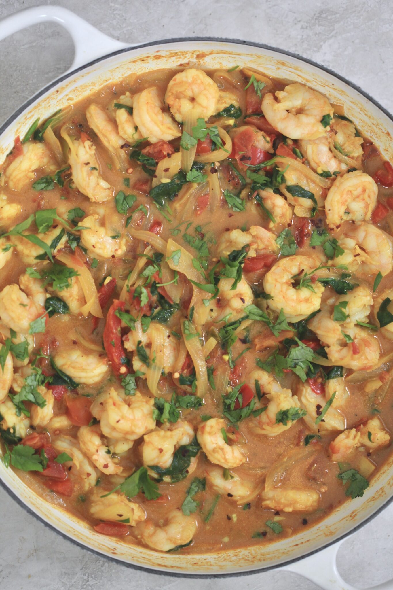 Healthy Shrimp Curry with Coconut Milk and Spinach - Hummusapien
