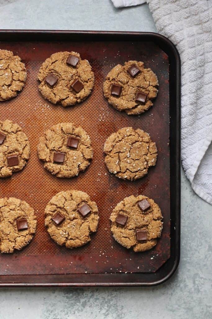 Irresistibly soft and chewy Healthy Ginger Molasses Cookies made in 1 bowl! Packed with ginger spice, these will be your new favorite holiday cookie. Vegan and gluten-free!